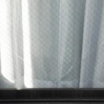 地震によるヒビ